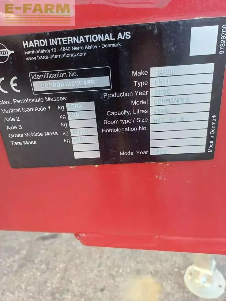 Hardi commander twin air 4500 - Maşină de erbicidat tractata: Foto 4 Hardi commander twin air 4500 - Maşină de erbicidat tractata: Foto 4