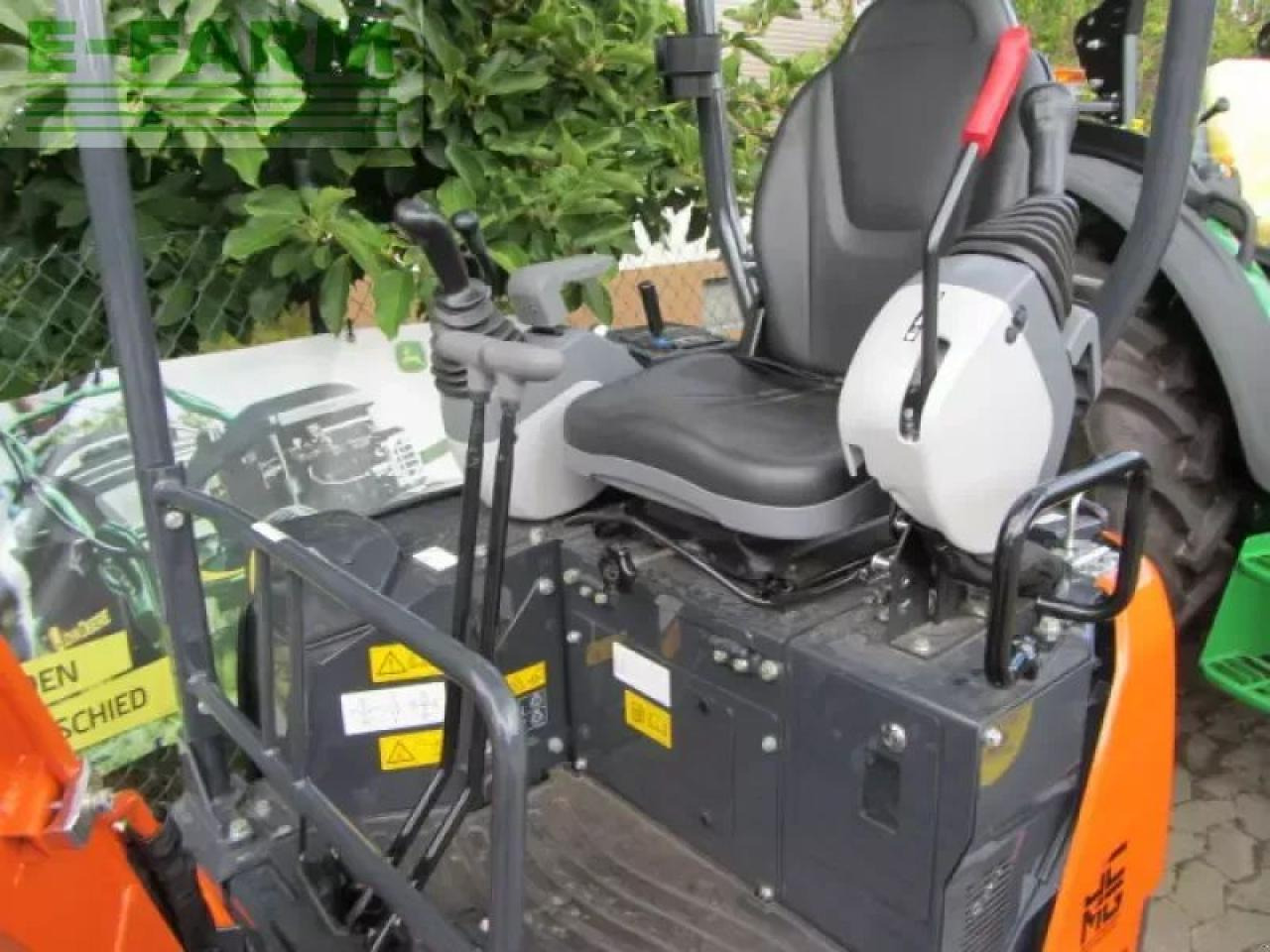 Hitachi zx 17 u-2 - Mini excavator: Foto 2 Hitachi zx 17 u-2 - Mini excavator: Foto 2