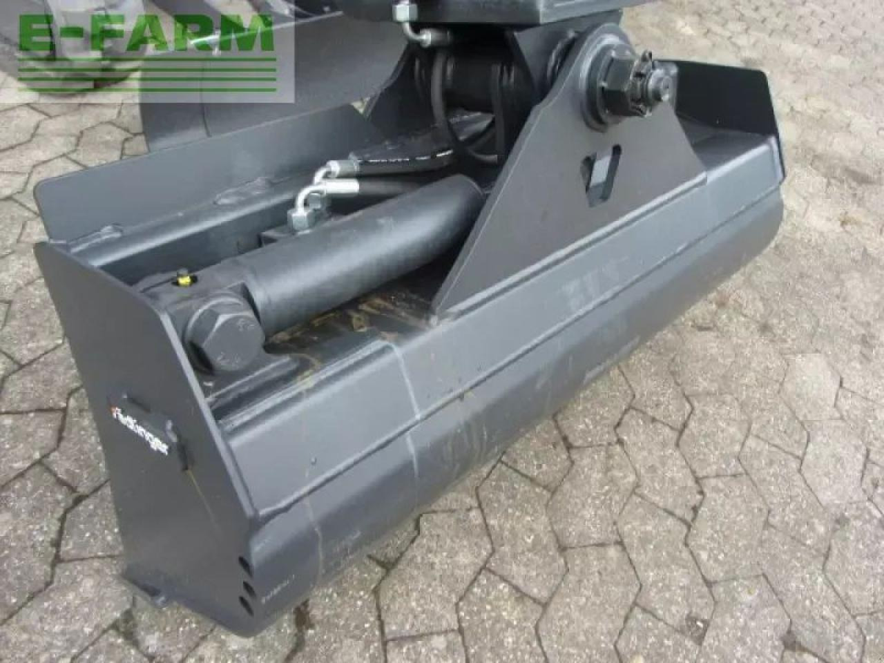 Hitachi zx 17 u-2 - Mini excavator: Foto 4 Hitachi zx 17 u-2 - Mini excavator: Foto 4