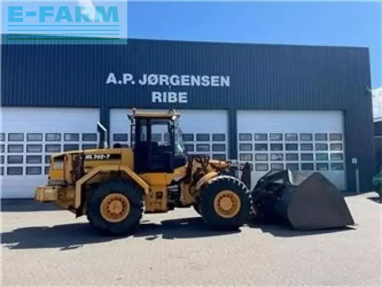 Hyundai hl 740-7 med højtipskovl - Mini excavator: Foto 1 Hyundai hl 740-7 med højtipskovl - Mini excavator: Foto 1