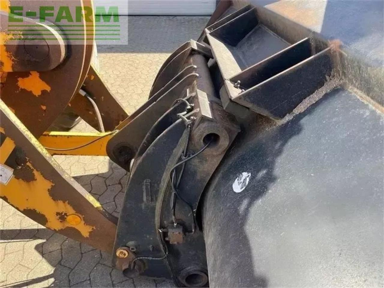 Hyundai hl 740-7 med højtipskovl - Mini excavator: Foto 4 Hyundai hl 740-7 med højtipskovl - Mini excavator: Foto 4