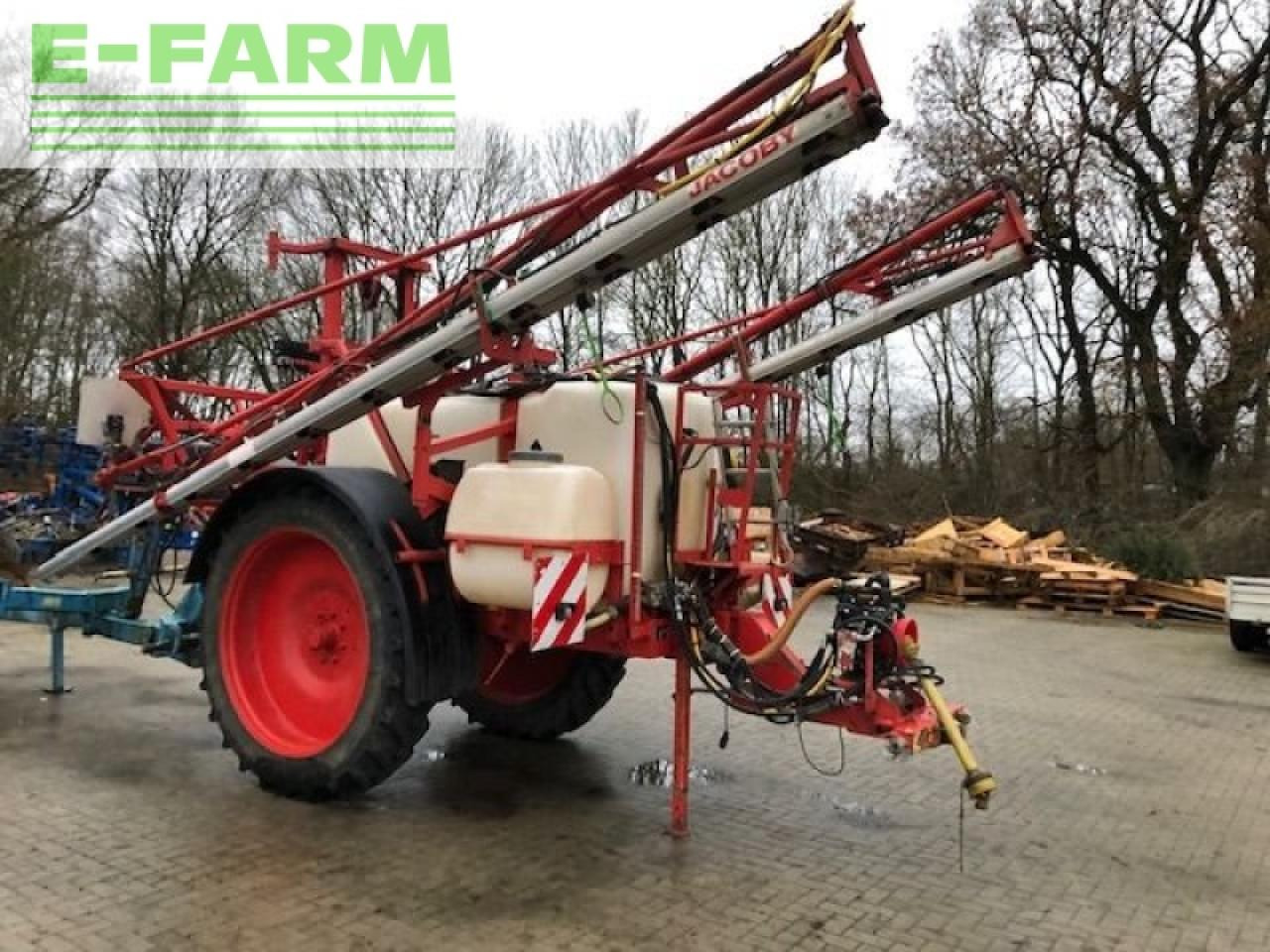 Jacoby eurotrain 2600 - Maşină de erbicidat tractata: Foto 1 Jacoby eurotrain 2600 - Maşină de erbicidat tractata: Foto 1