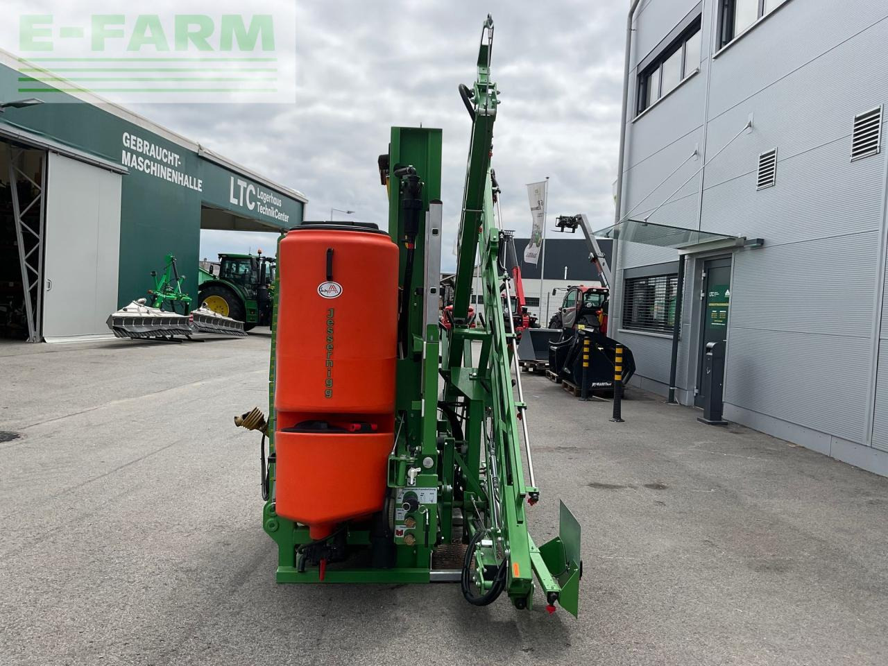 Jessernigg NG Starlight 15M 1000L - Maşină de erbicidat tractata: Foto 2 Jessernigg NG Starlight 15M 1000L - Maşină de erbicidat tractata: Foto 2