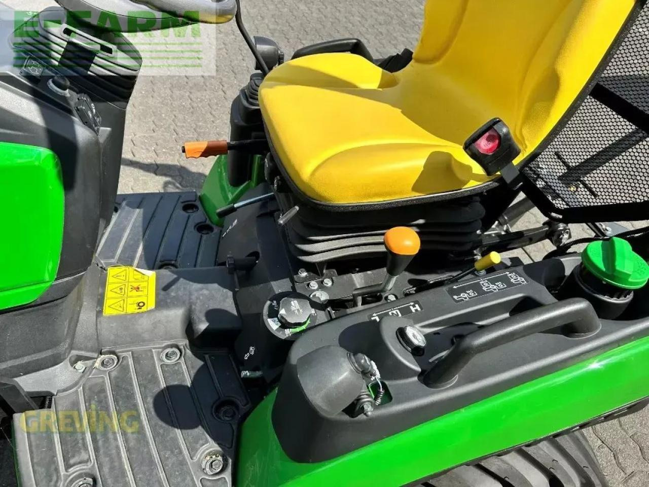 John Deere 1026r rops ind - Tractor agricol: Foto 4 John Deere 1026r rops ind - Tractor agricol: Foto 4
