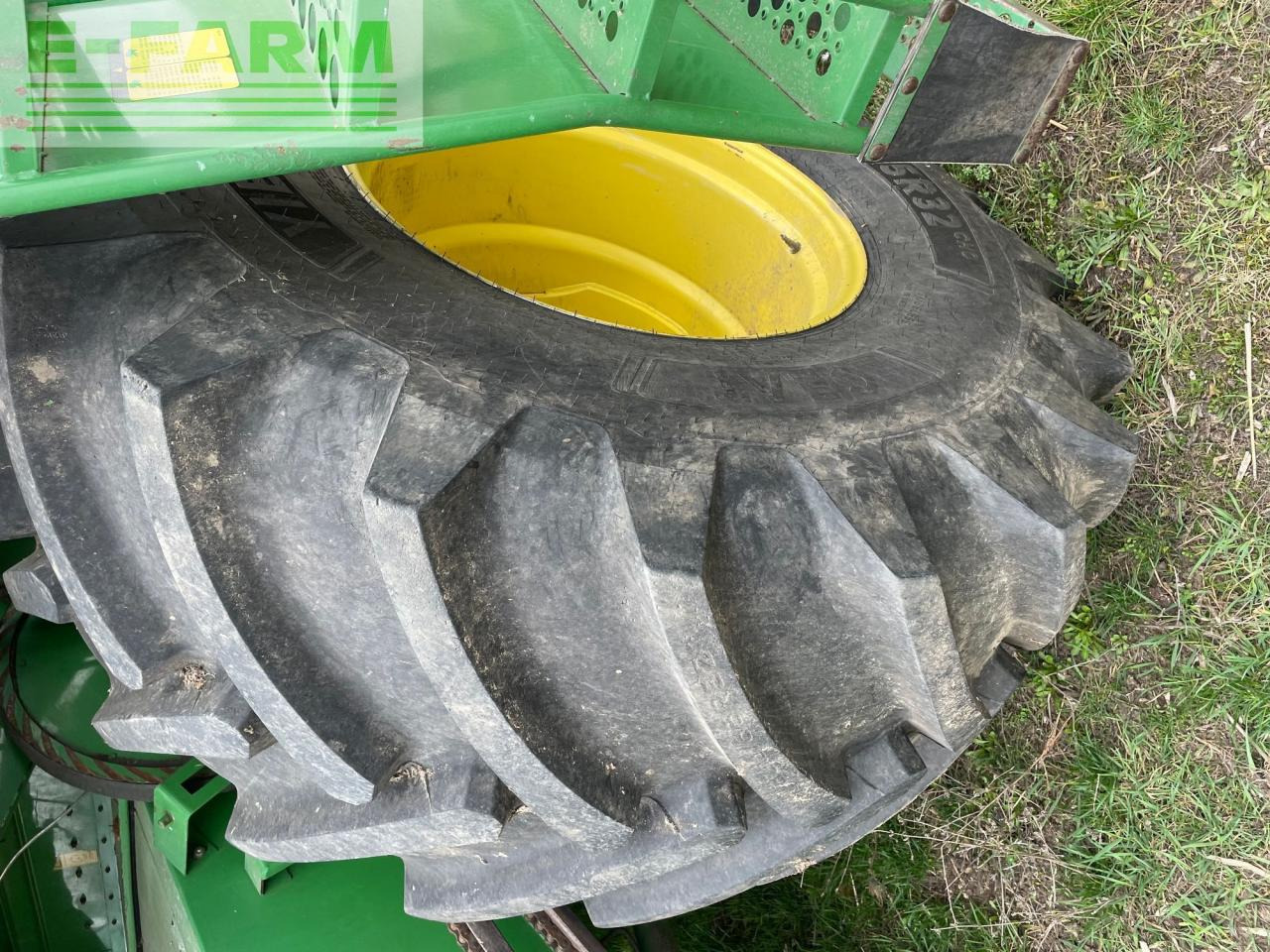 Combină de recoltat cereale John Deere 1550 WTS: Foto 6