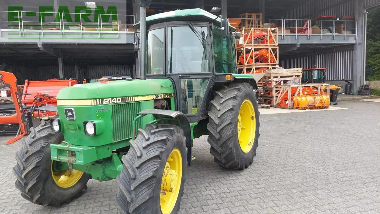 John Deere 2140a - Tractor agricol: Foto 3 John Deere 2140a - Tractor agricol: Foto 3