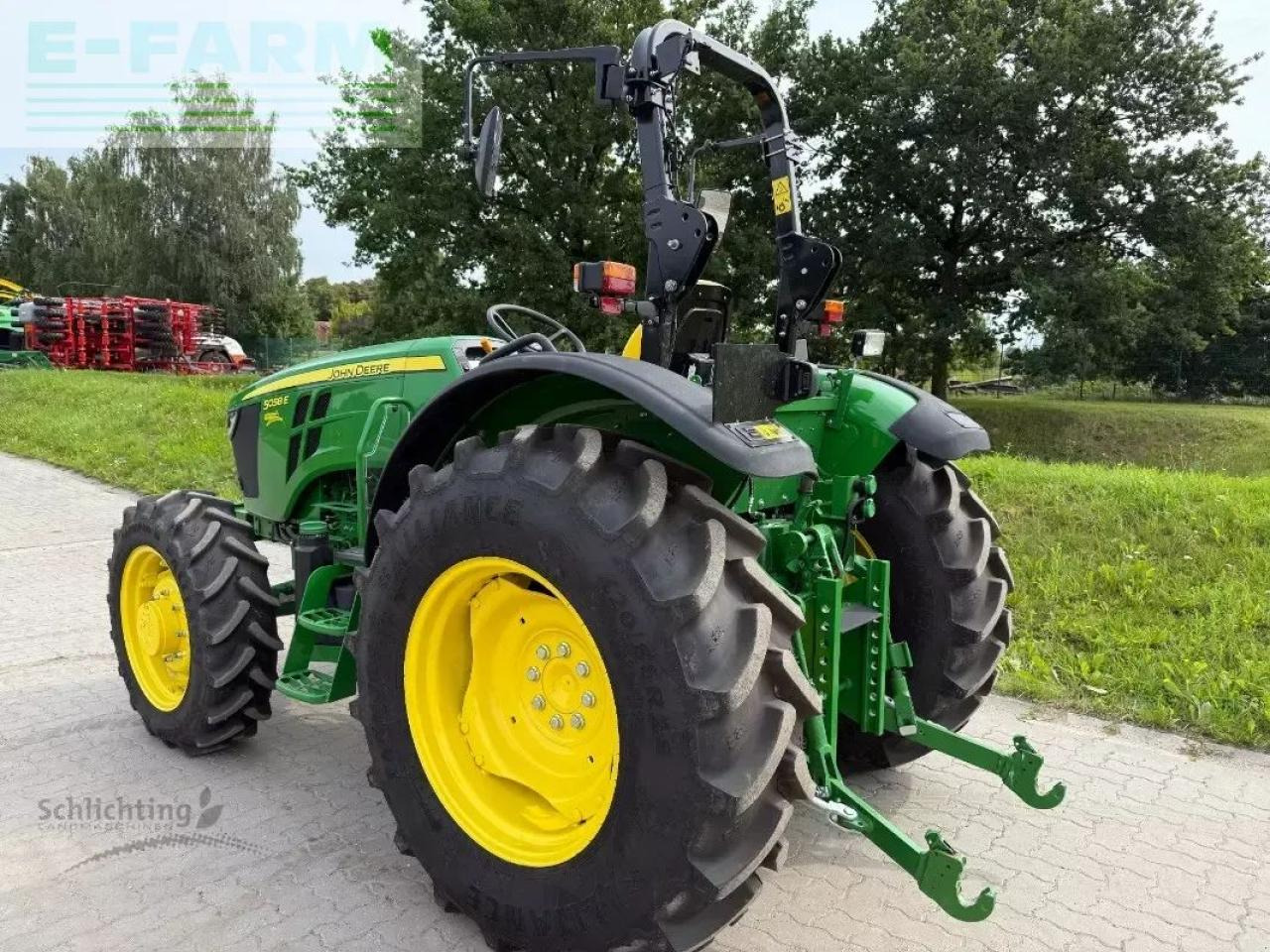 John Deere 5058e ohne kabine - Tractor agricol: Foto 4 John Deere 5058e ohne kabine - Tractor agricol: Foto 4