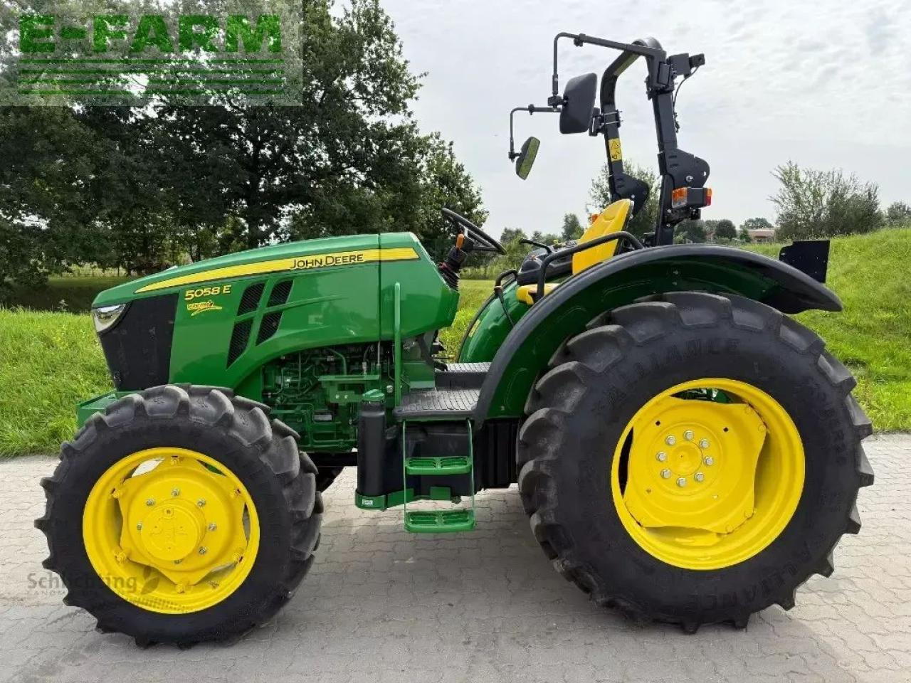 John Deere 5058e ohne kabine - Tractor agricol: Foto 3 John Deere 5058e ohne kabine - Tractor agricol: Foto 3