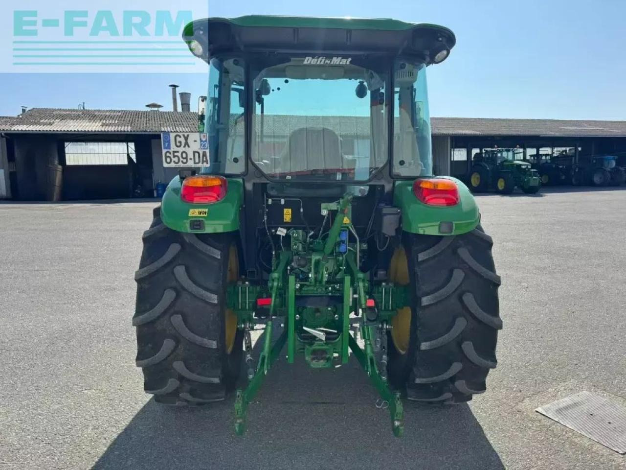 John Deere 5075 e power reverser 24/12 - Tractor agricol: Foto 5 John Deere 5075 e power reverser 24/12 - Tractor agricol: Foto 5