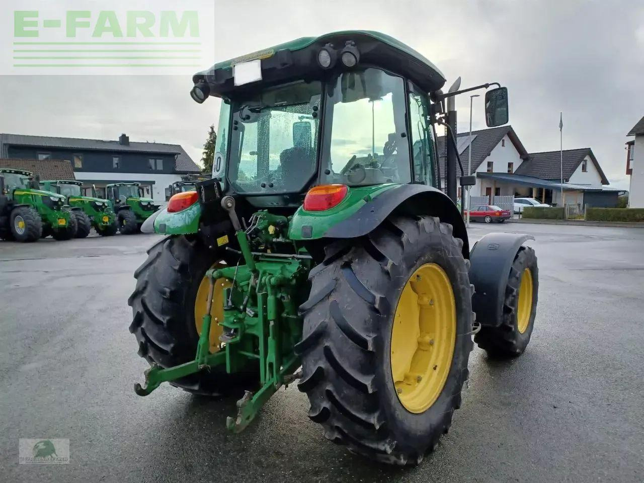 John Deere 5080m - Tractor agricol: Foto 5 John Deere 5080m - Tractor agricol: Foto 5