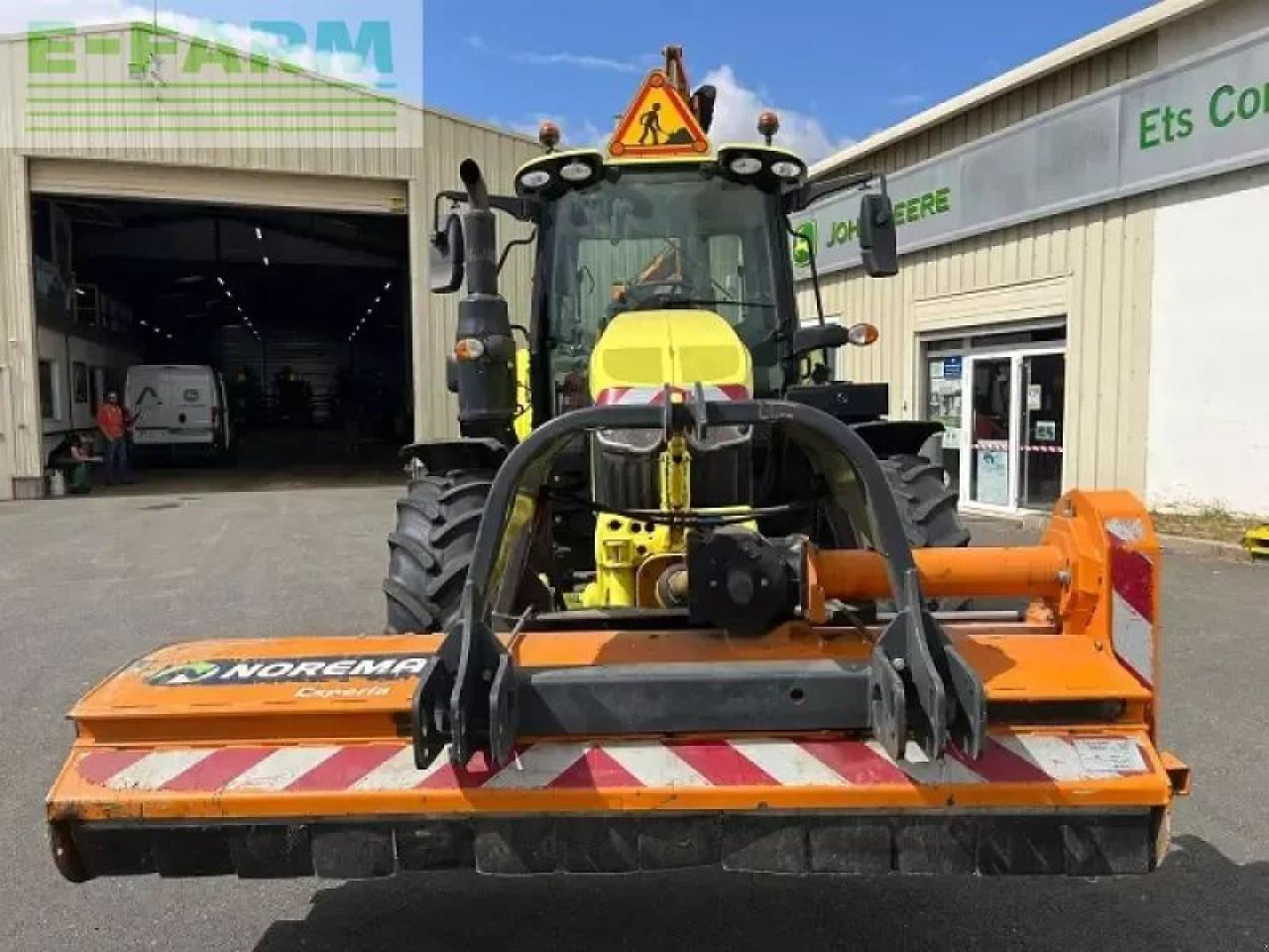 John Deere 6100m - Tractor agricol: Foto 5 John Deere 6100m - Tractor agricol: Foto 5