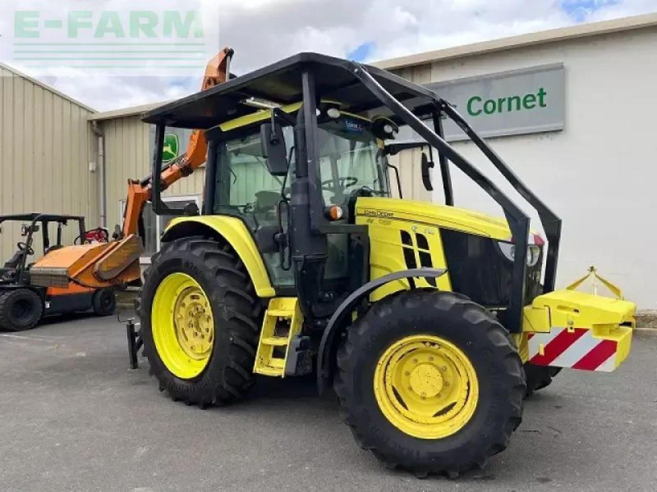 John Deere 6100m - Tractor agricol: Foto 1 John Deere 6100m - Tractor agricol: Foto 1