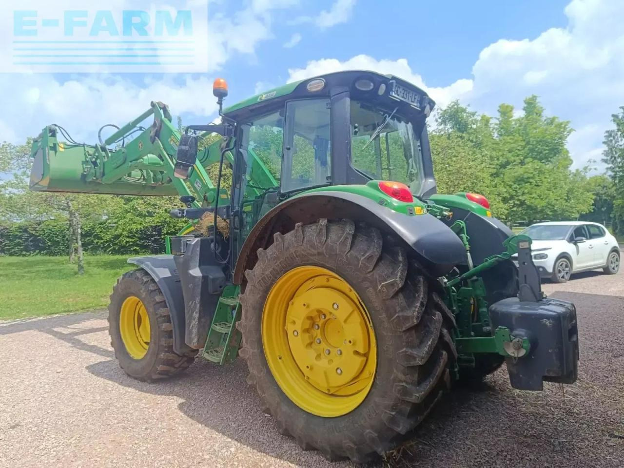 John Deere 6100m - Tractor agricol: Foto 4 John Deere 6100m - Tractor agricol: Foto 4
