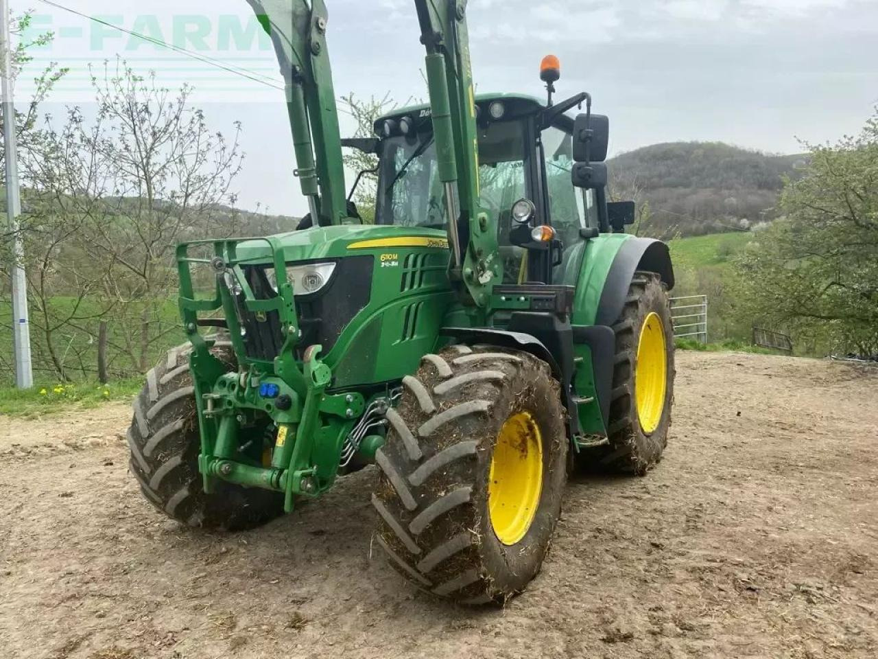 John Deere 6110 m command quad + - Tractor agricol: Foto 1 John Deere 6110 m command quad + - Tractor agricol: Foto 1