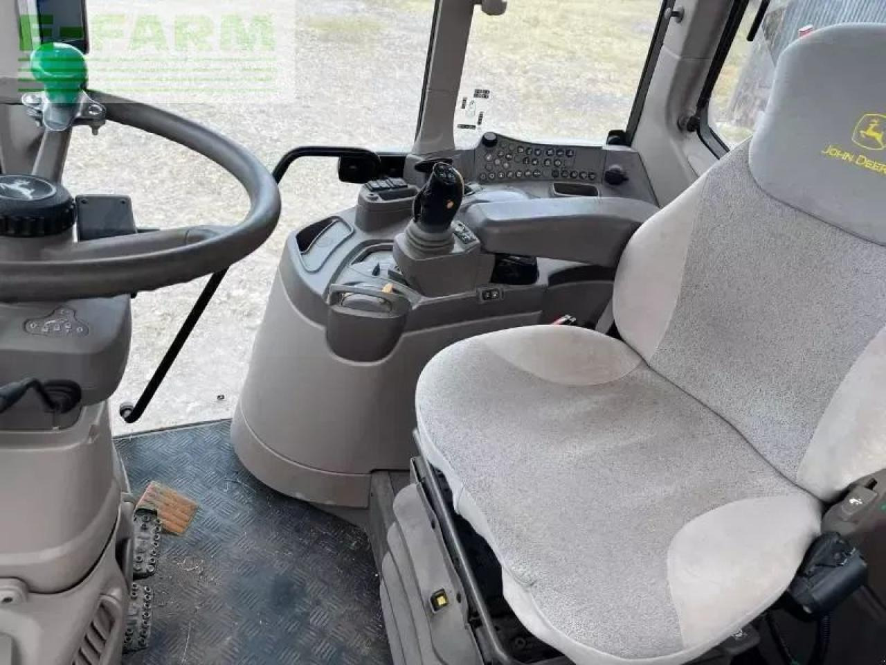 John Deere 6110m - Tractor agricol: Foto 5 John Deere 6110m - Tractor agricol: Foto 5