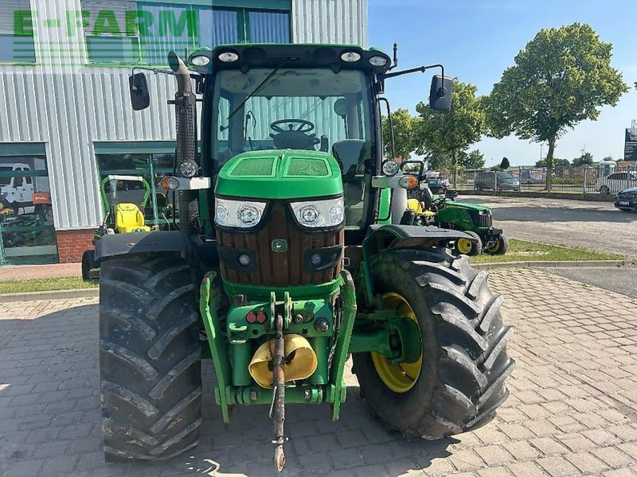 John Deere 6115r - Tractor agricol: Foto 2 John Deere 6115r - Tractor agricol: Foto 2