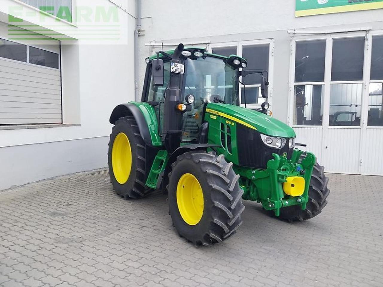 John Deere 6120m - Tractor agricol: Foto 2 John Deere 6120m - Tractor agricol: Foto 2
