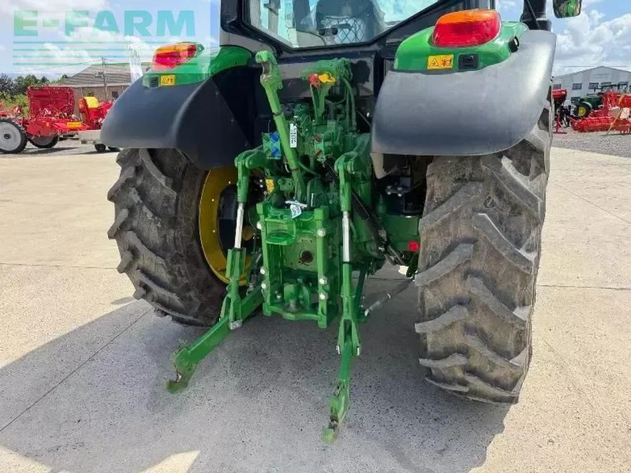 John Deere 6120m - Tractor agricol: Foto 5 John Deere 6120m - Tractor agricol: Foto 5