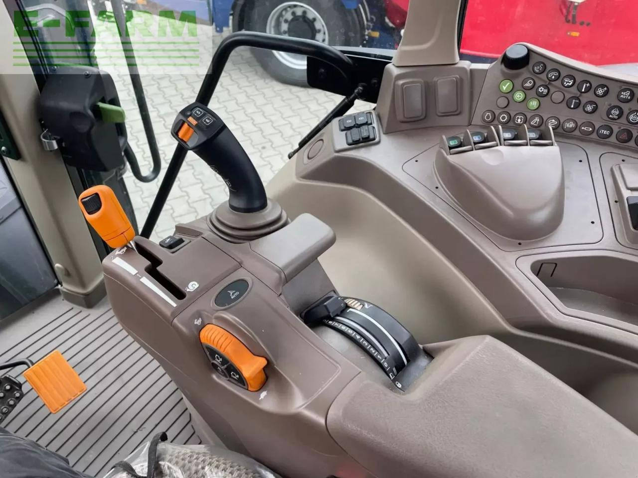 John Deere 6120m - Tractor agricol: Foto 4 John Deere 6120m - Tractor agricol: Foto 4