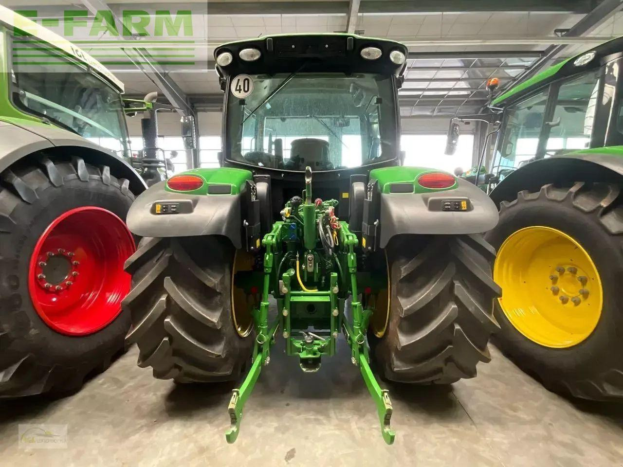 John Deere 6125 r - Tractor agricol: Foto 4 John Deere 6125 r - Tractor agricol: Foto 4