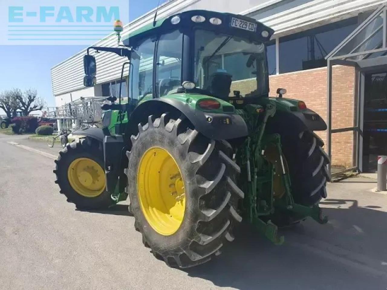 John Deere 6135r - Tractor agricol: Foto 4 John Deere 6135r - Tractor agricol: Foto 4