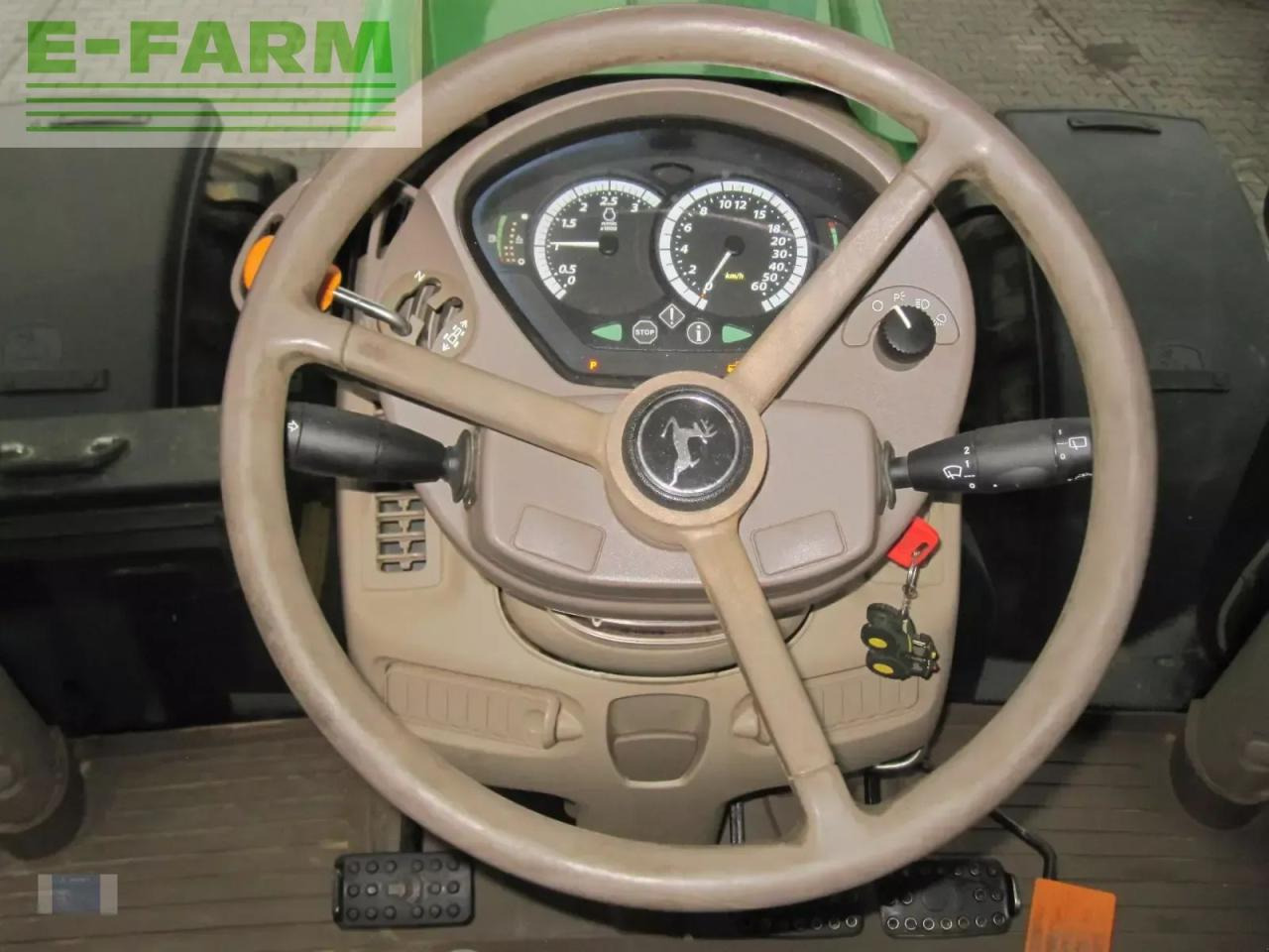 John Deere 6155r - Tractor agricol: Foto 5 John Deere 6155r - Tractor agricol: Foto 5