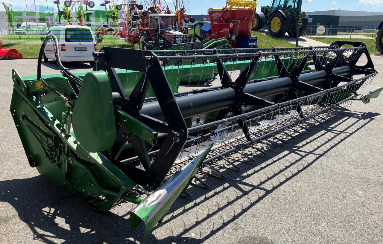 John Deere 620R - Heder: Foto 4 John Deere 620R - Heder: Foto 4