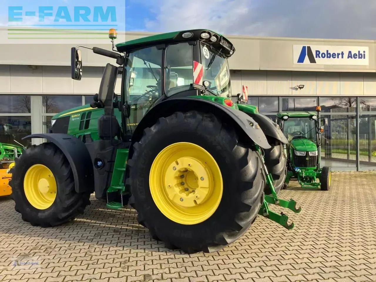 John Deere 6250r - Tractor agricol: Foto 5 John Deere 6250r - Tractor agricol: Foto 5