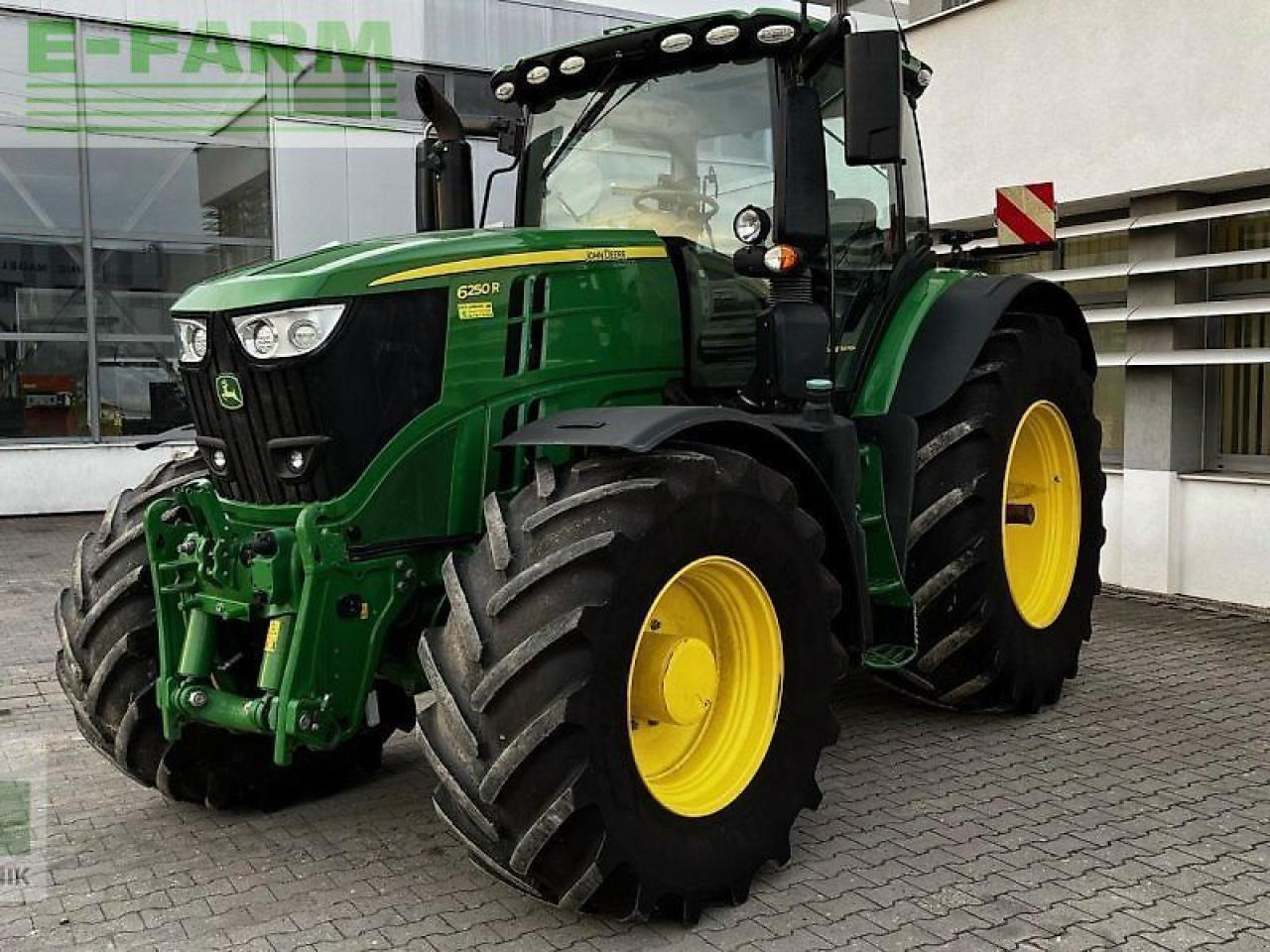 John Deere 6250r - Tractor agricol: Foto 1 John Deere 6250r - Tractor agricol: Foto 1