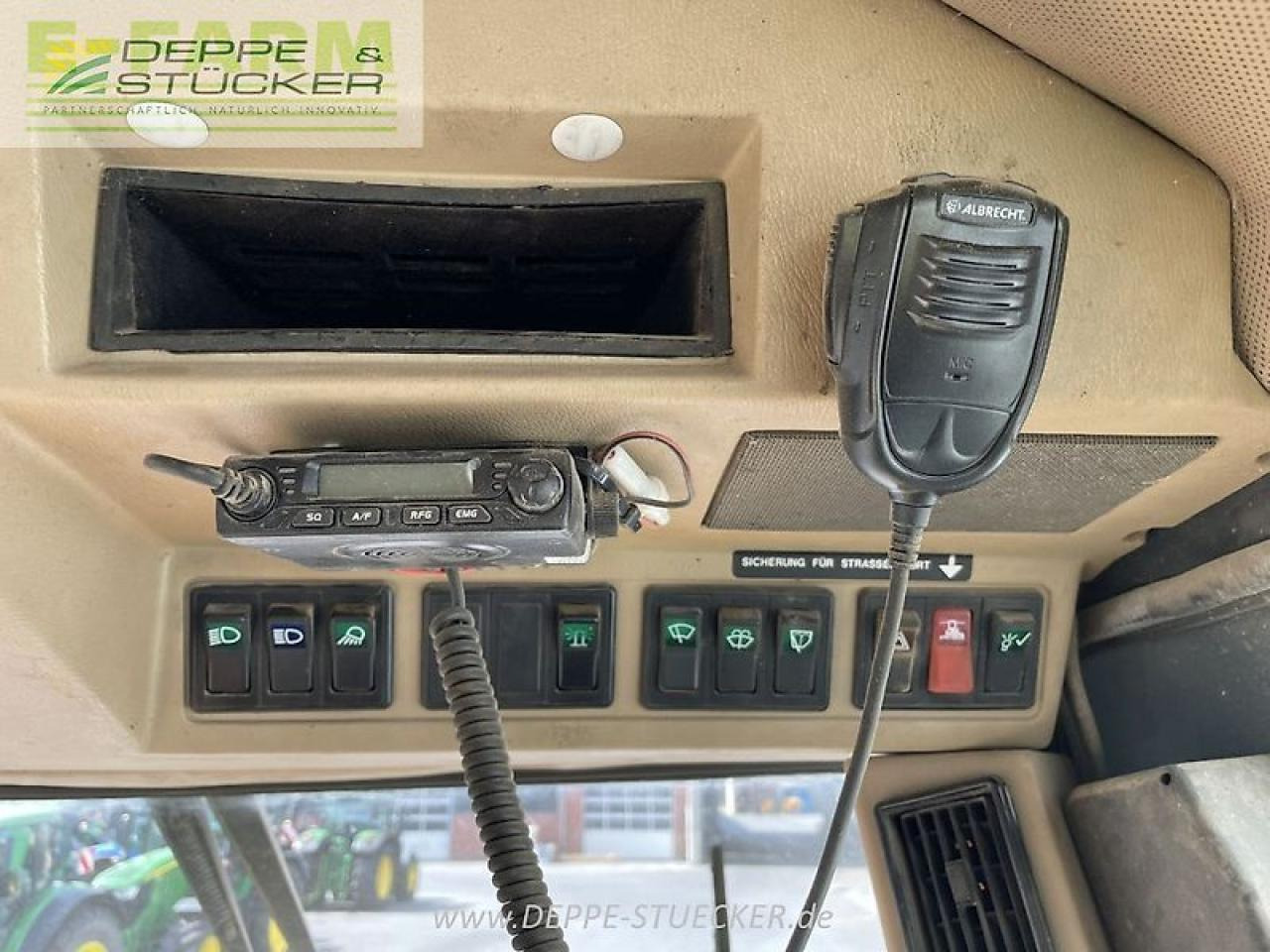 Tractor agricol John Deere 6810: Foto 8
