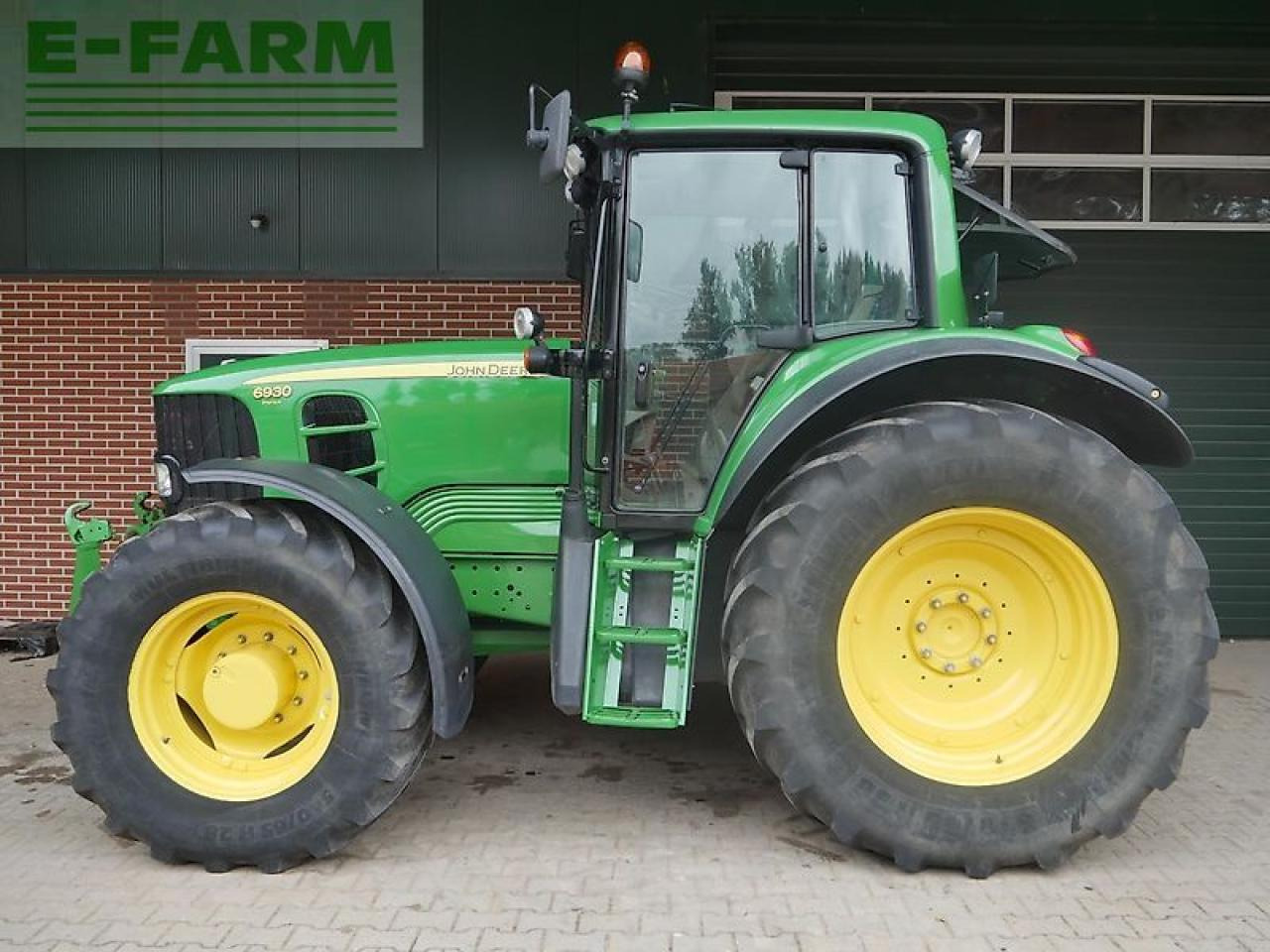 John Deere 6930 premium autopowr - Tractor agricol: Foto 4 John Deere 6930 premium autopowr - Tractor agricol: Foto 4