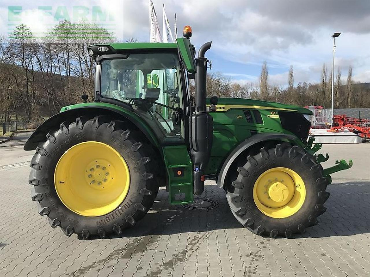 John Deere 6r 185 - Tractor agricol: Foto 2 John Deere 6r 185 - Tractor agricol: Foto 2
