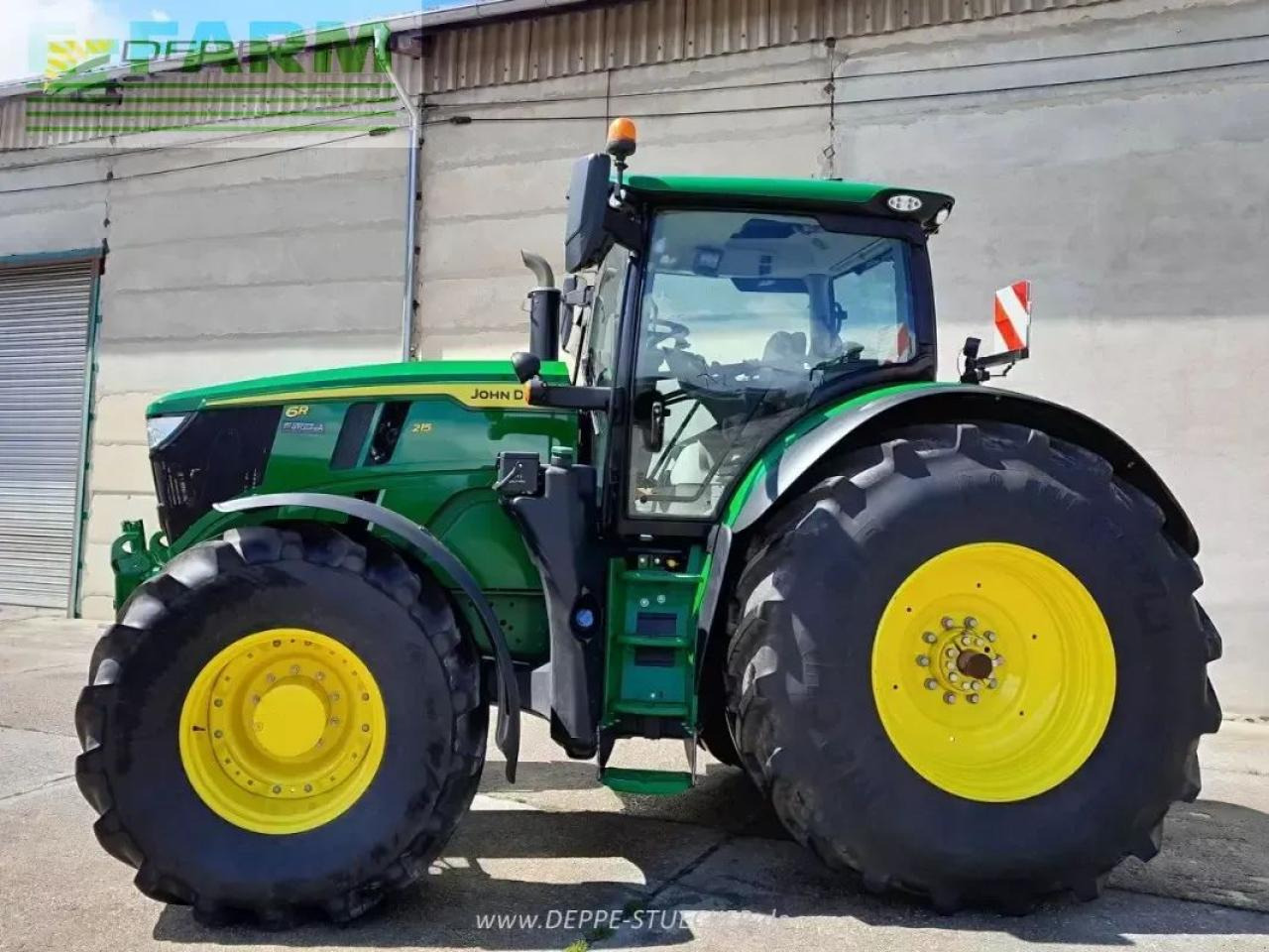 John Deere 6r 215 - Tractor agricol: Foto 3 John Deere 6r 215 - Tractor agricol: Foto 3