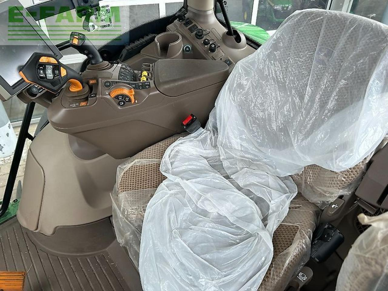 Tractor agricol John Deere 6r150: Foto 16 Tractor agricol John Deere 6r150: Foto 16