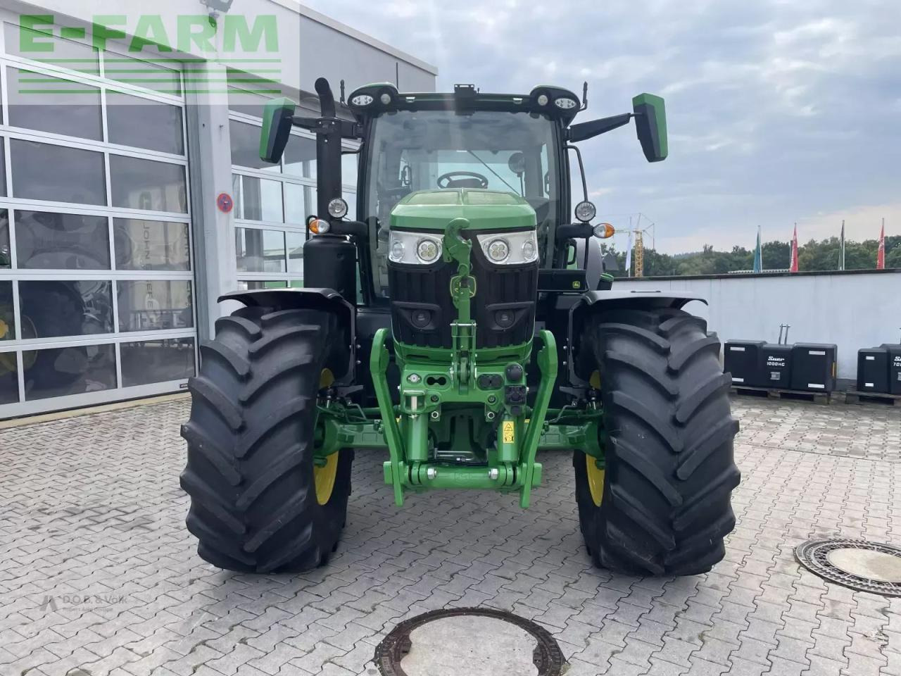 John Deere 6r185 - Tractor agricol: Foto 2 John Deere 6r185 - Tractor agricol: Foto 2