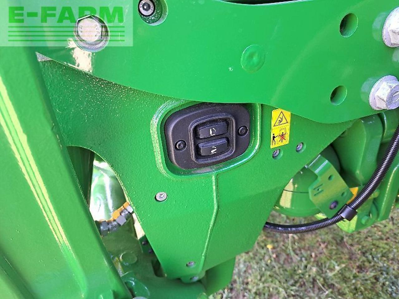 John Deere 6r195 / 6r195 - Tractor agricol: Foto 5 John Deere 6r195 / 6r195 - Tractor agricol: Foto 5