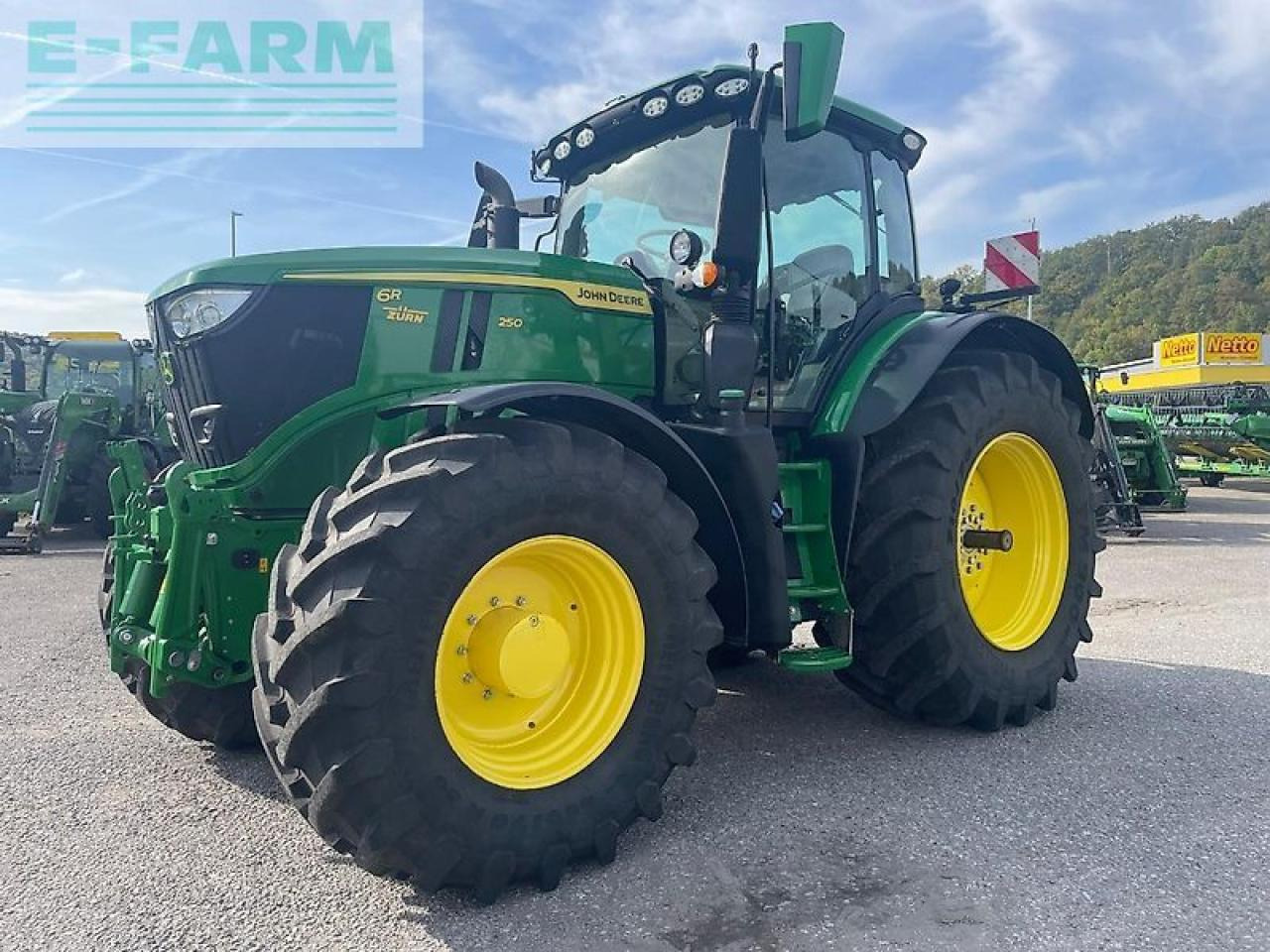 John Deere 6r250 / 6r 250 - Tractor agricol: Foto 2 John Deere 6r250 / 6r 250 - Tractor agricol: Foto 2
