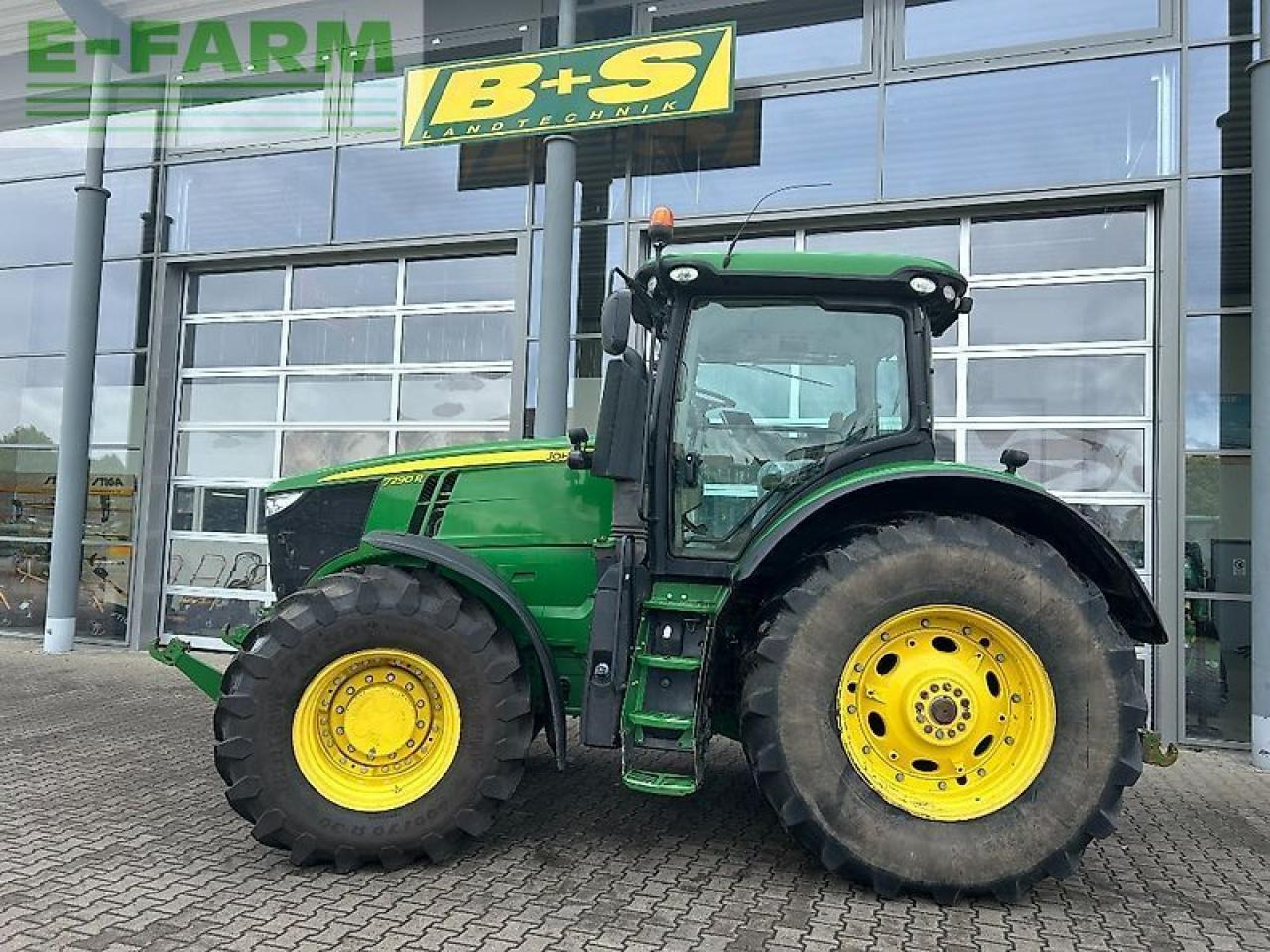 John Deere 7290r - 06d0rw (my16) - Tractor agricol: Foto 1 John Deere 7290r - 06d0rw (my16) - Tractor agricol: Foto 1
