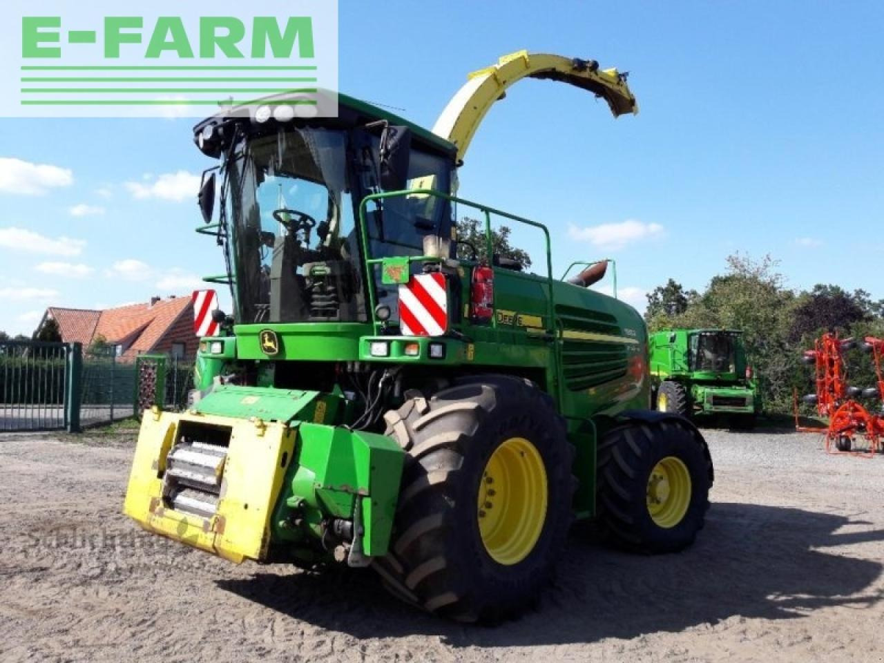 John Deere 7350 ohne vorsatz - Combină de Recoltat Furaj: Foto 3 John Deere 7350 ohne vorsatz - Combină de Recoltat Furaj: Foto 3