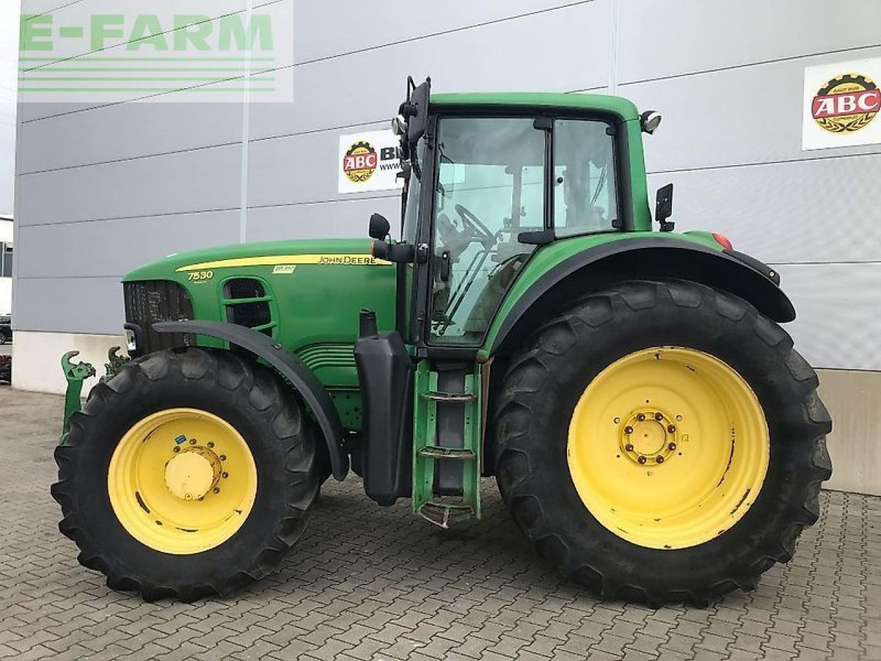 John Deere 7530 - Tractor agricol: Foto 2 John Deere 7530 - Tractor agricol: Foto 2