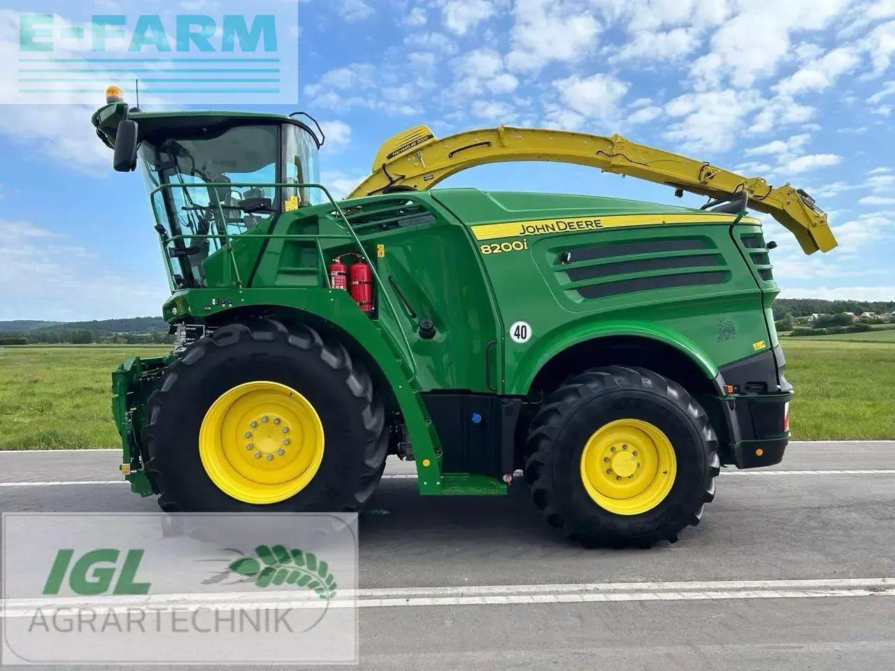 John Deere 8200 i - Combină de Recoltat Furaj: Foto 1 John Deere 8200 i - Combină de Recoltat Furaj: Foto 1