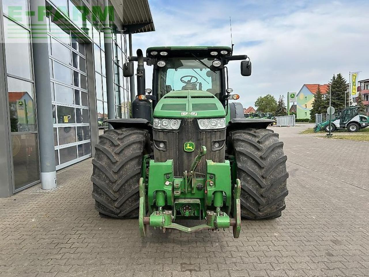 John Deere 8335r - Tractor agricol: Foto 3 John Deere 8335r - Tractor agricol: Foto 3