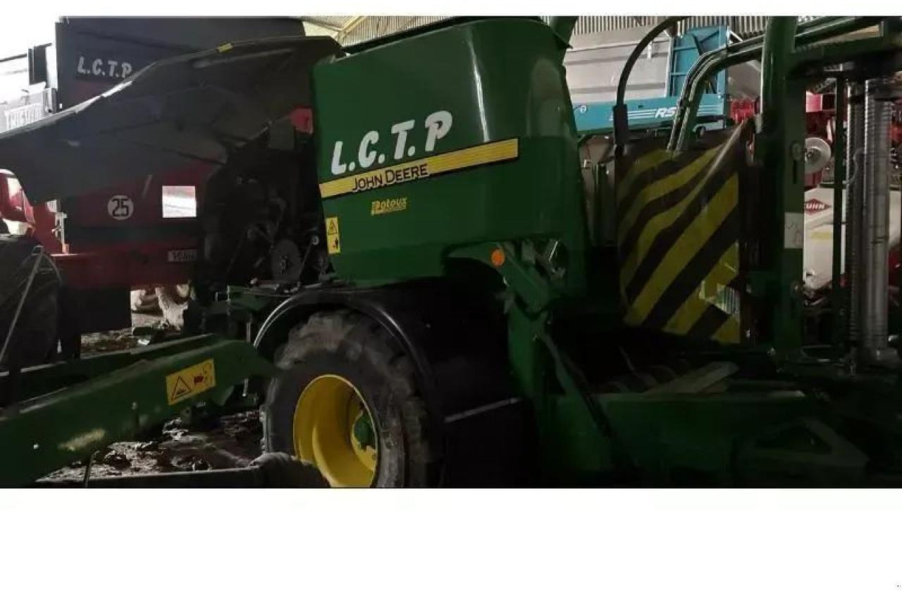 John Deere c441r - Presă baloţi dreptunghiulari: Foto 1 John Deere c441r - Presă baloţi dreptunghiulari: Foto 1