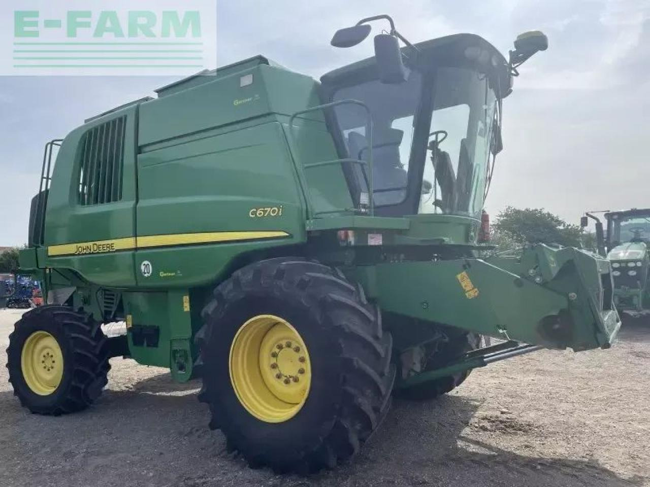 John Deere c670i - Combină de recoltat cereale: Foto 3 John Deere c670i - Combină de recoltat cereale: Foto 3