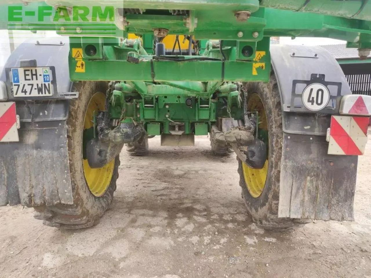 John Deere r4040i - Maşină de erbicidat tractata: Foto 4 John Deere r4040i - Maşină de erbicidat tractata: Foto 4