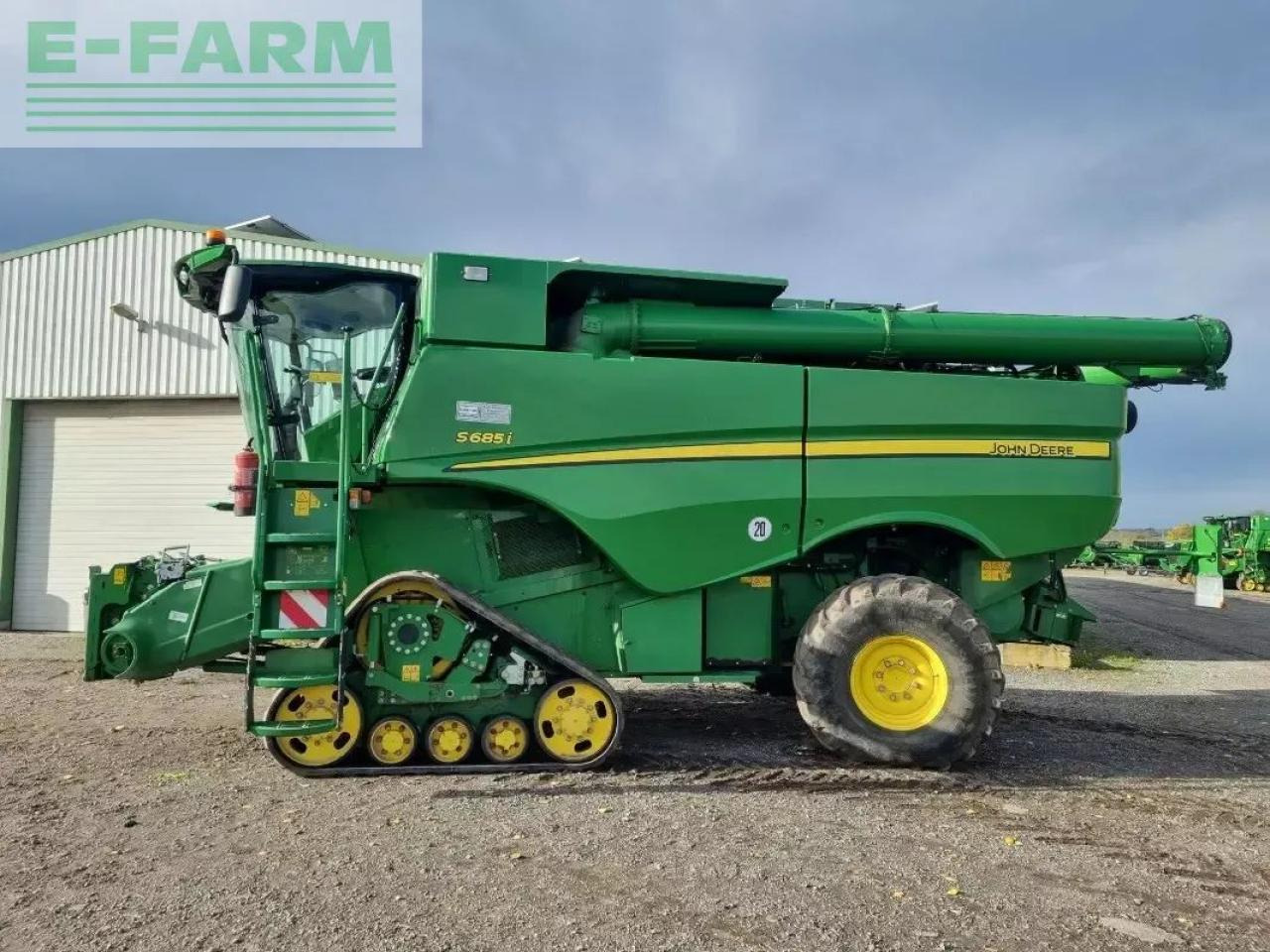 John Deere s685i my16 prod 20 - Combină de recoltat cereale: Foto 1 John Deere s685i my16 prod 20 - Combină de recoltat cereale: Foto 1