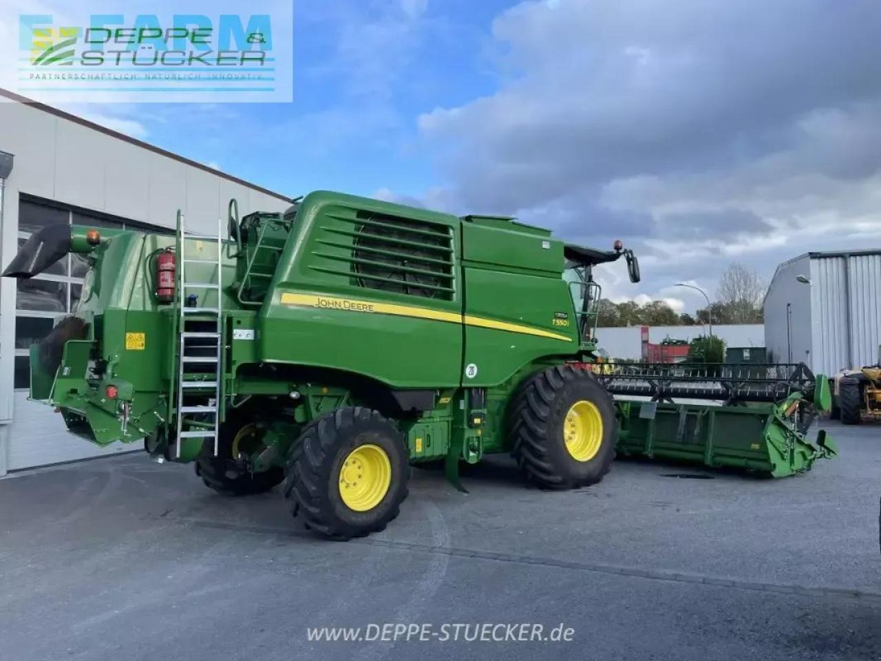 John Deere t550 mit 622r - Combină de recoltat cereale: Foto 2 John Deere t550 mit 622r - Combină de recoltat cereale: Foto 2