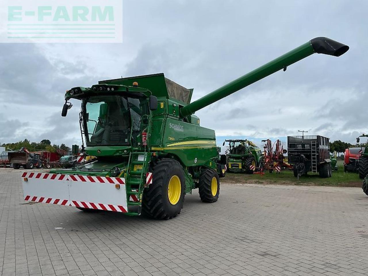 John Deere t560 - Combină de recoltat cereale: Foto 1 John Deere t560 - Combină de recoltat cereale: Foto 1
