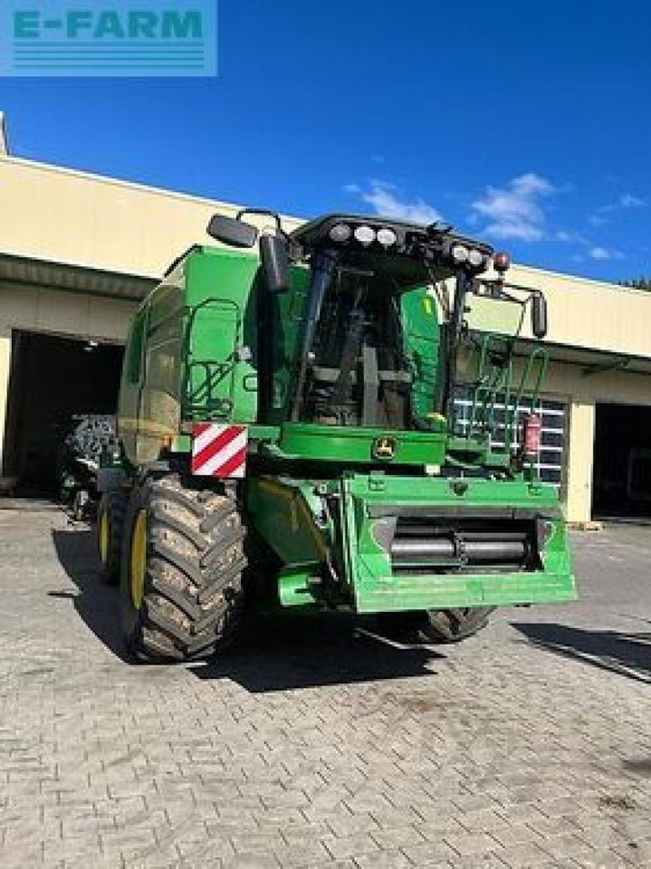John Deere t560 i hill master - Combină de recoltat cereale: Foto 1 John Deere t560 i hill master - Combină de recoltat cereale: Foto 1
