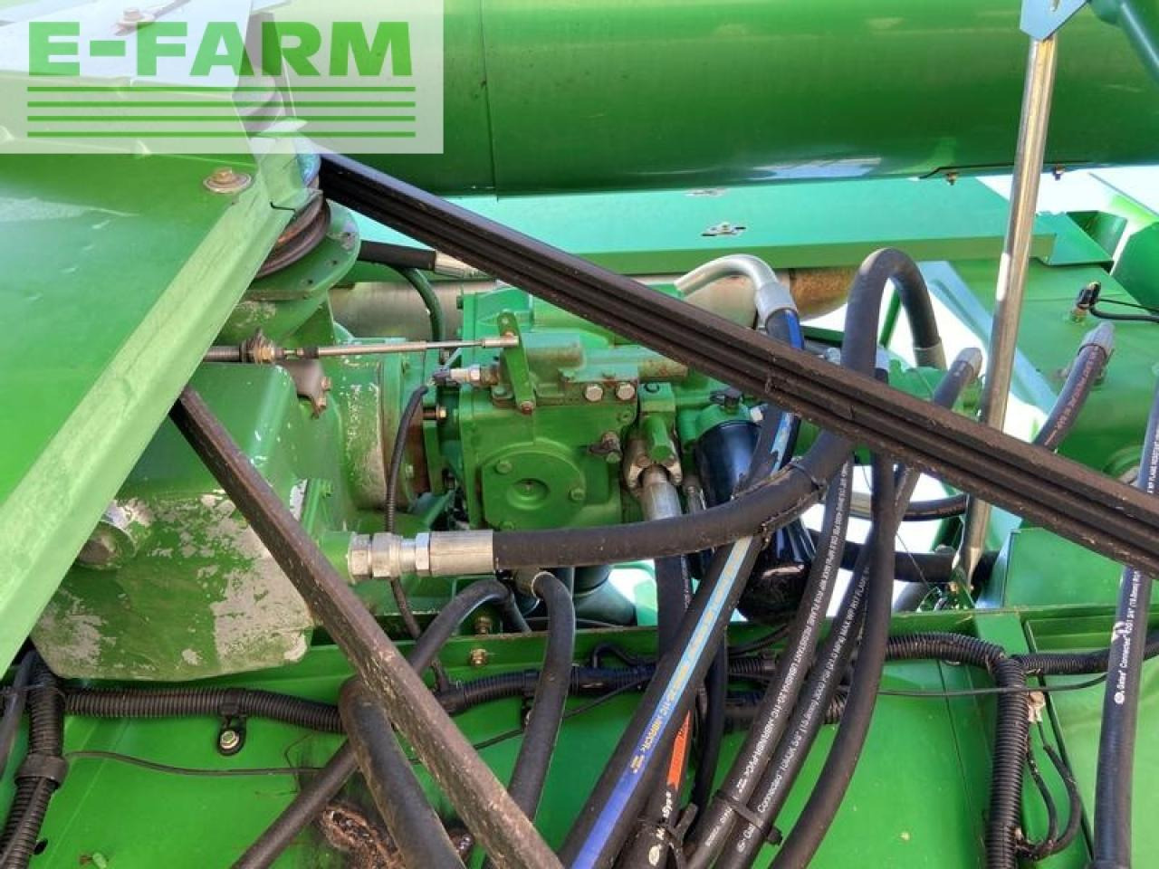 Combină de recoltat cereale John Deere t660: Foto 24